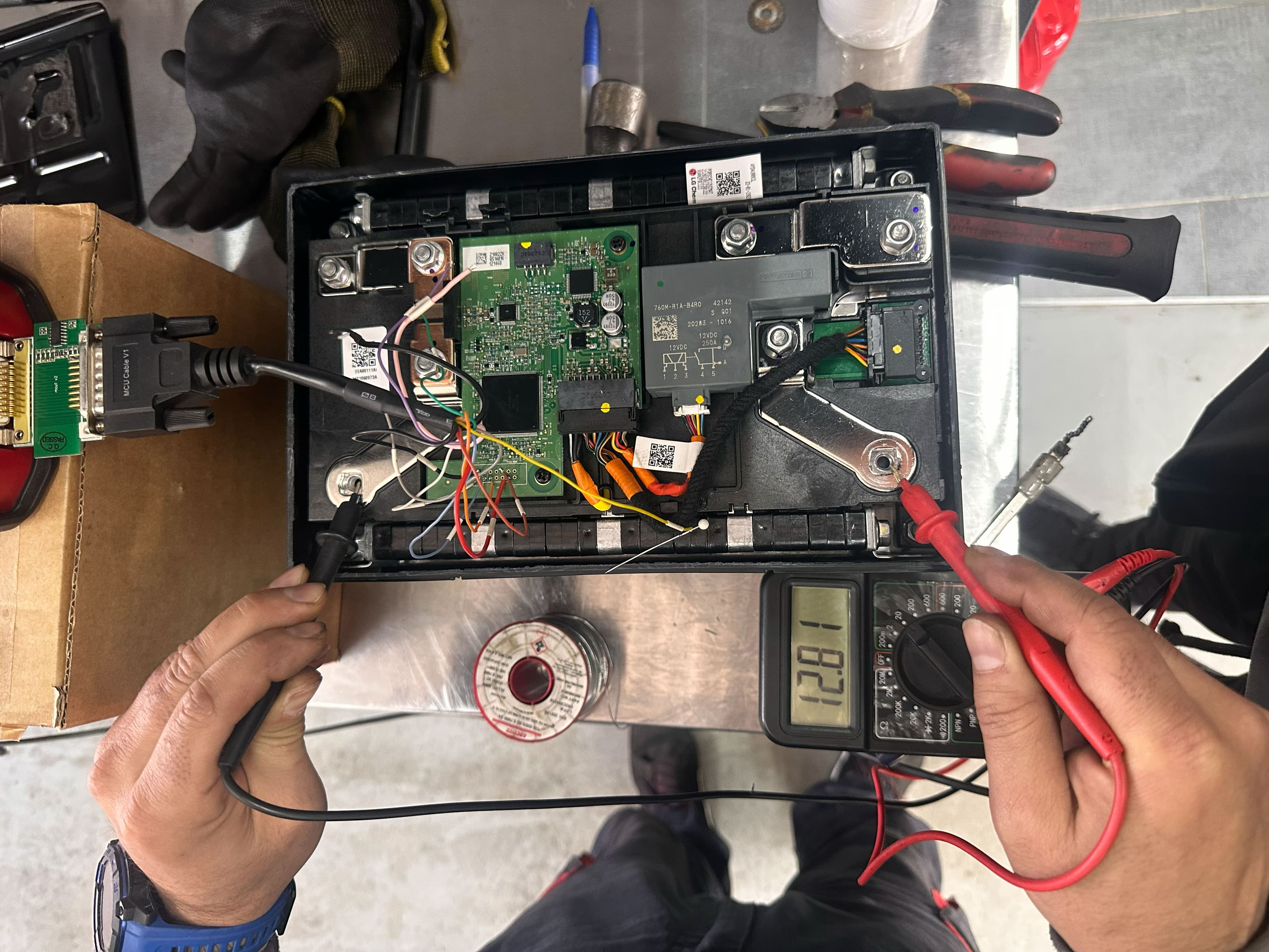 Porsche Cayenne (2018-2022) Lítium akkumulátor javítás (BMS javítás)